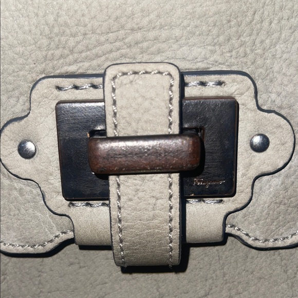 Salvatore Ferragamo "Hug" bag - Nobuck leather - Picture 3 of 14